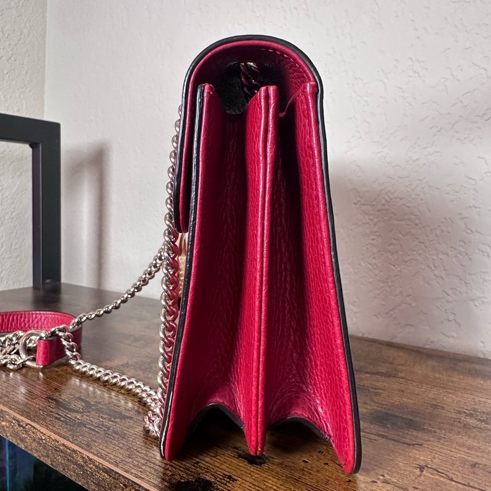 Authentic Gucci Red Leather Interlocking Chain Sh… - image 3